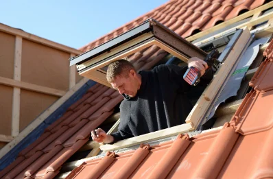 Pose de fenêtres de toit Velux à Burgalays